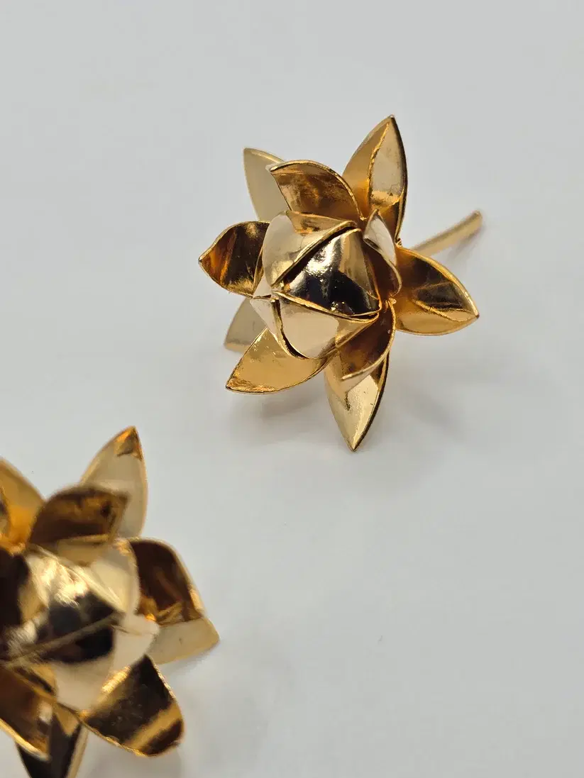 Real Silver Lotus Flower - Premium Gold-Toned Spiritual Gift - Gold lotus -31000