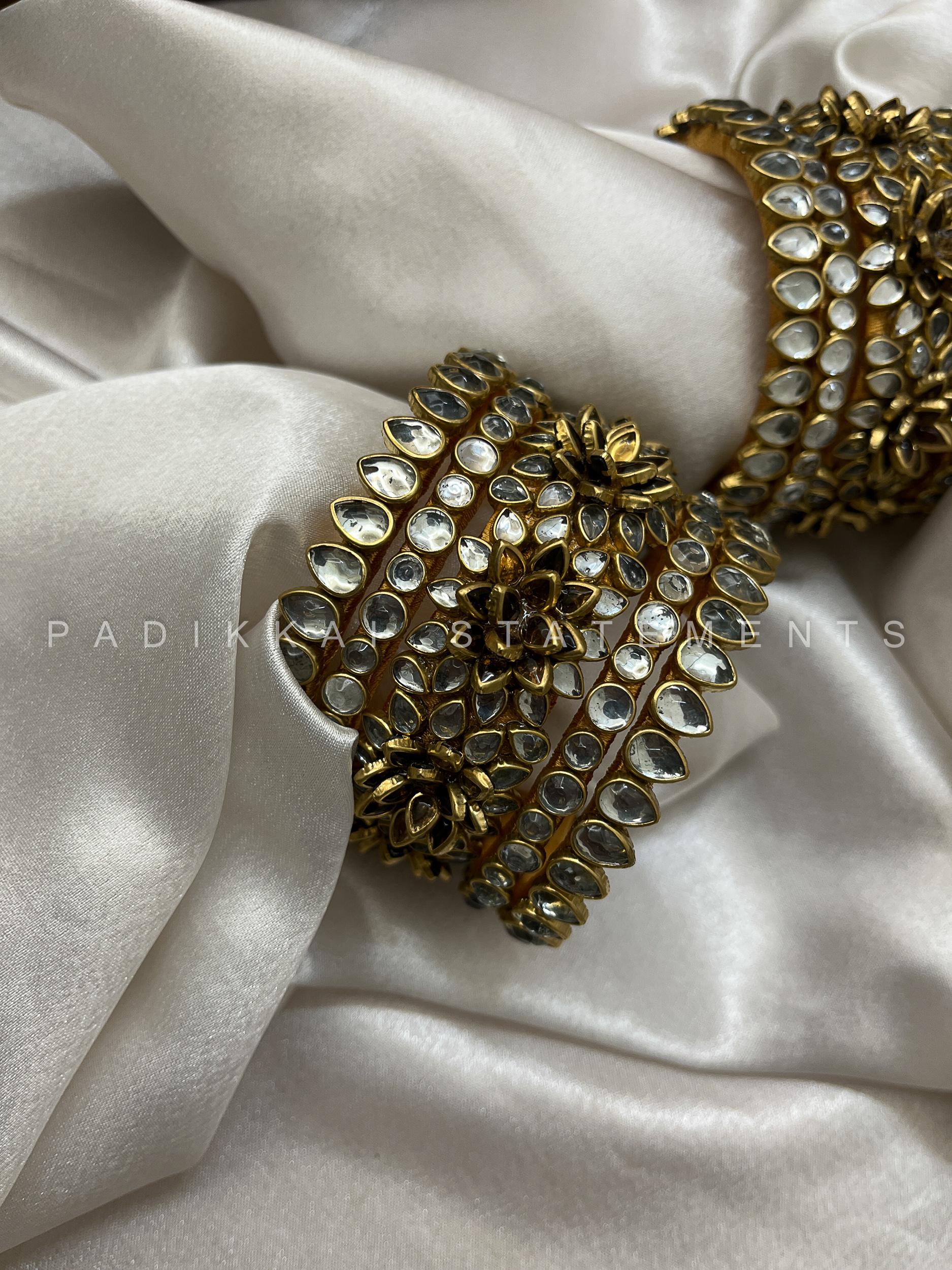 Aura Floral Kundan Set 